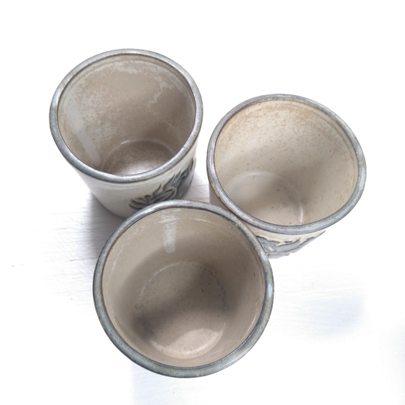 Three vintage planters small size 3"x 2" Primitive - Picture 2 of 5